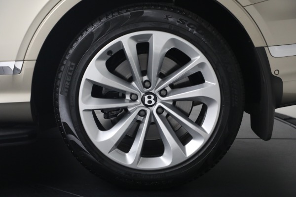 Used 2021 Bentley Bentayga V8 for sale $119,900 at Miller Motorcars Aston Martin in Greenwich CT 06830 15