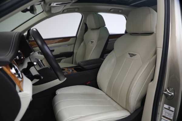 Used 2021 Bentley Bentayga V8 for sale $119,900 at Miller Motorcars Aston Martin in Greenwich CT 06830 20