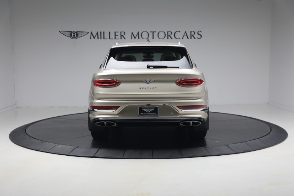 Used 2021 Bentley Bentayga V8 for sale $119,900 at Miller Motorcars Aston Martin in Greenwich CT 06830 6