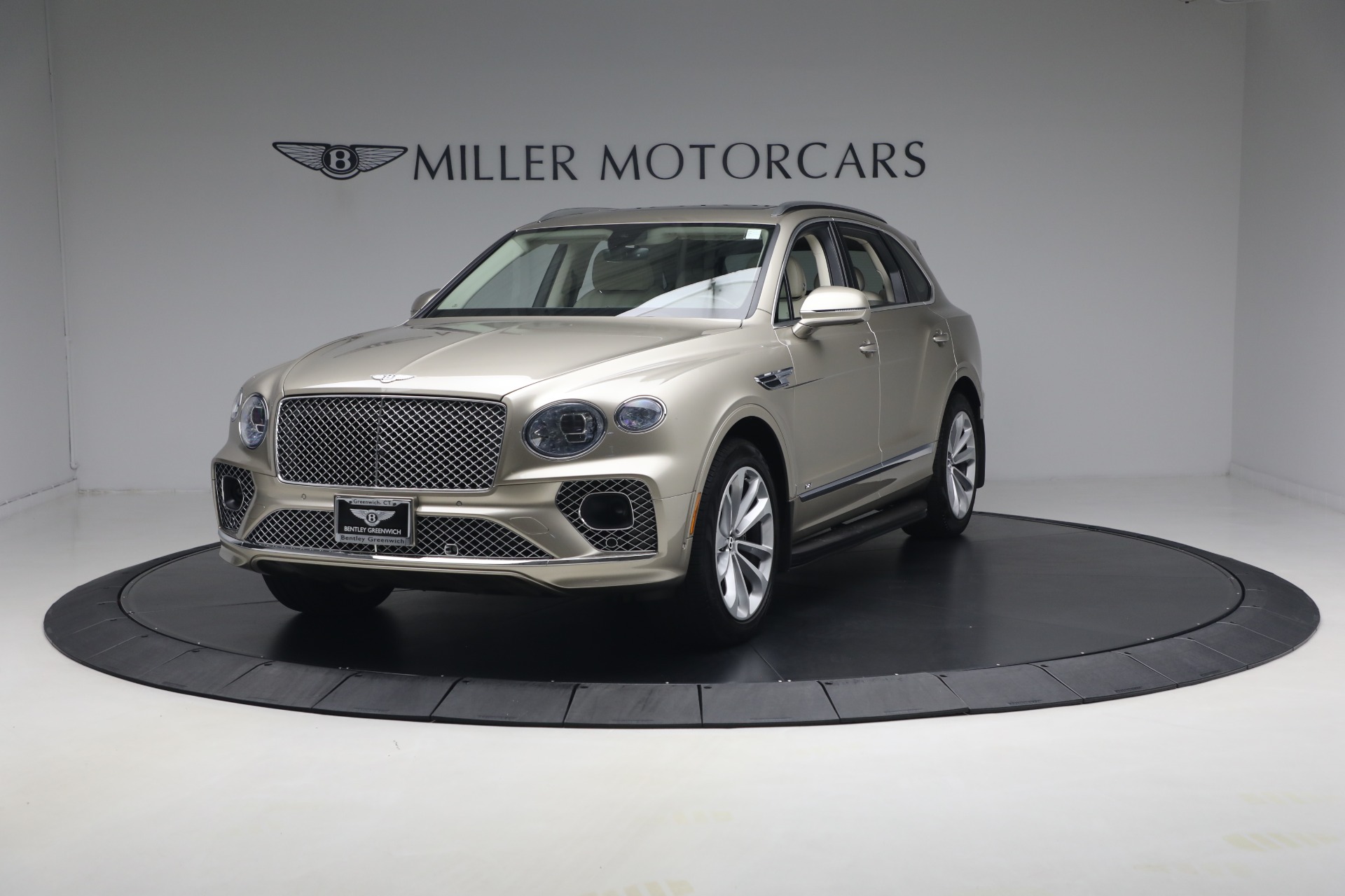 Used 2021 Bentley Bentayga V8 for sale $119,900 at Miller Motorcars Aston Martin in Greenwich CT 06830 1