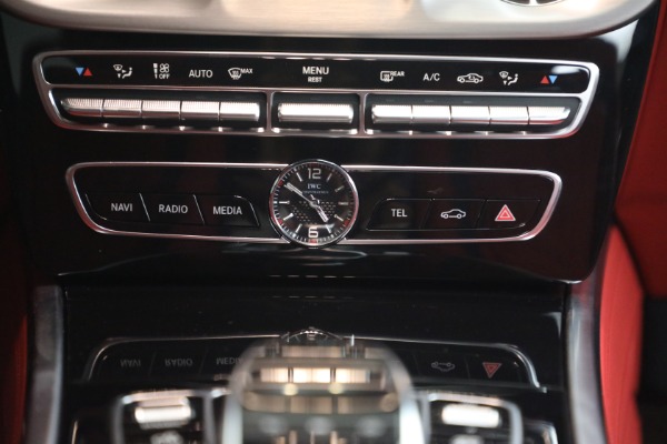 Used 2021 Mercedes-Benz G-Class AMG G 63 for sale $165,900 at Miller Motorcars Aston Martin in Greenwich CT 06830 26