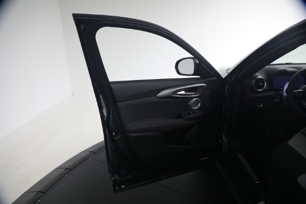 New 2026 Alfa Romeo Tonale Veloce for sale $48,940 at Miller Motorcars Aston Martin in Greenwich CT 06830 21