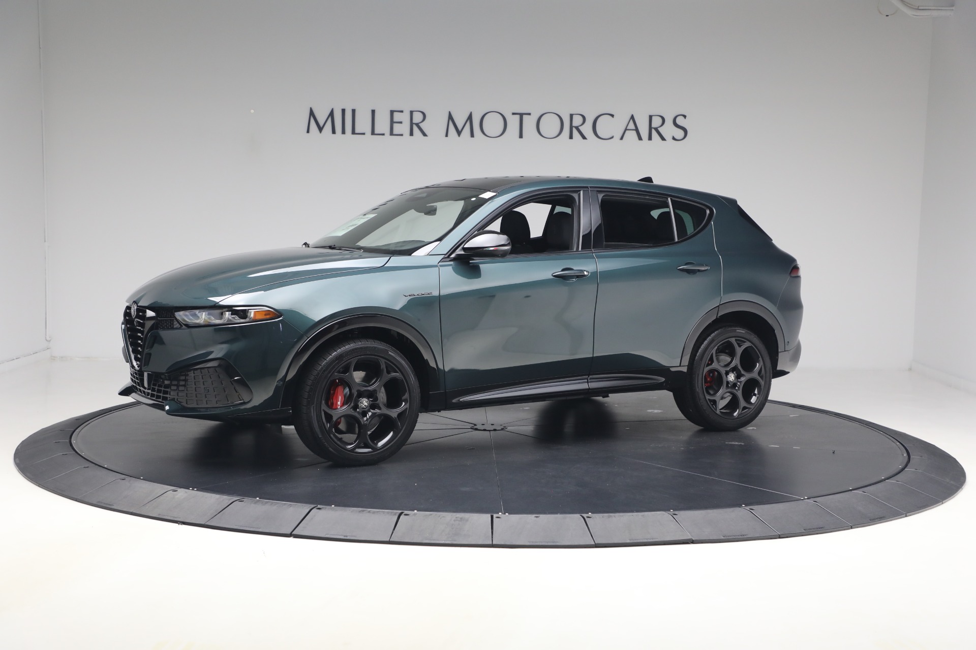 New 2026 Alfa Romeo Tonale Veloce for sale $48,940 at Miller Motorcars Aston Martin in Greenwich CT 06830 1