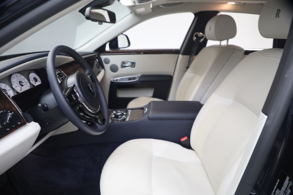 Used 2014 Rolls-Royce Ghost for sale $139,900 at Miller Motorcars Aston Martin in Greenwich CT 06830 22
