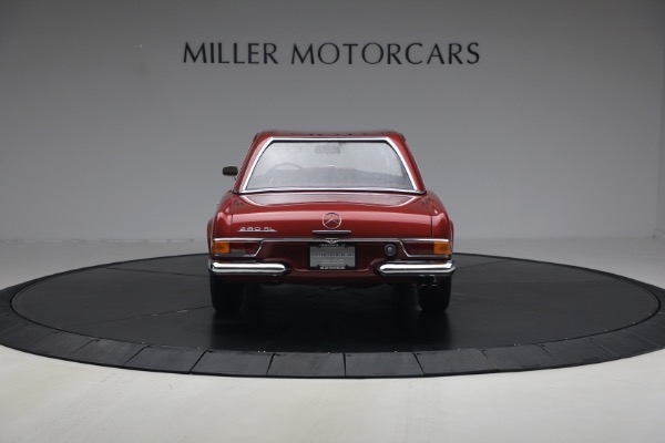 Used 1968 Mercedes-Benz 280SL for sale $229,900 at Miller Motorcars Aston Martin in Greenwich CT 06830 17