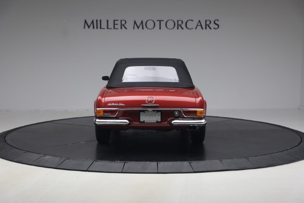 Used 1968 Mercedes-Benz 280SL for sale $229,900 at Miller Motorcars Aston Martin in Greenwich CT 06830 27