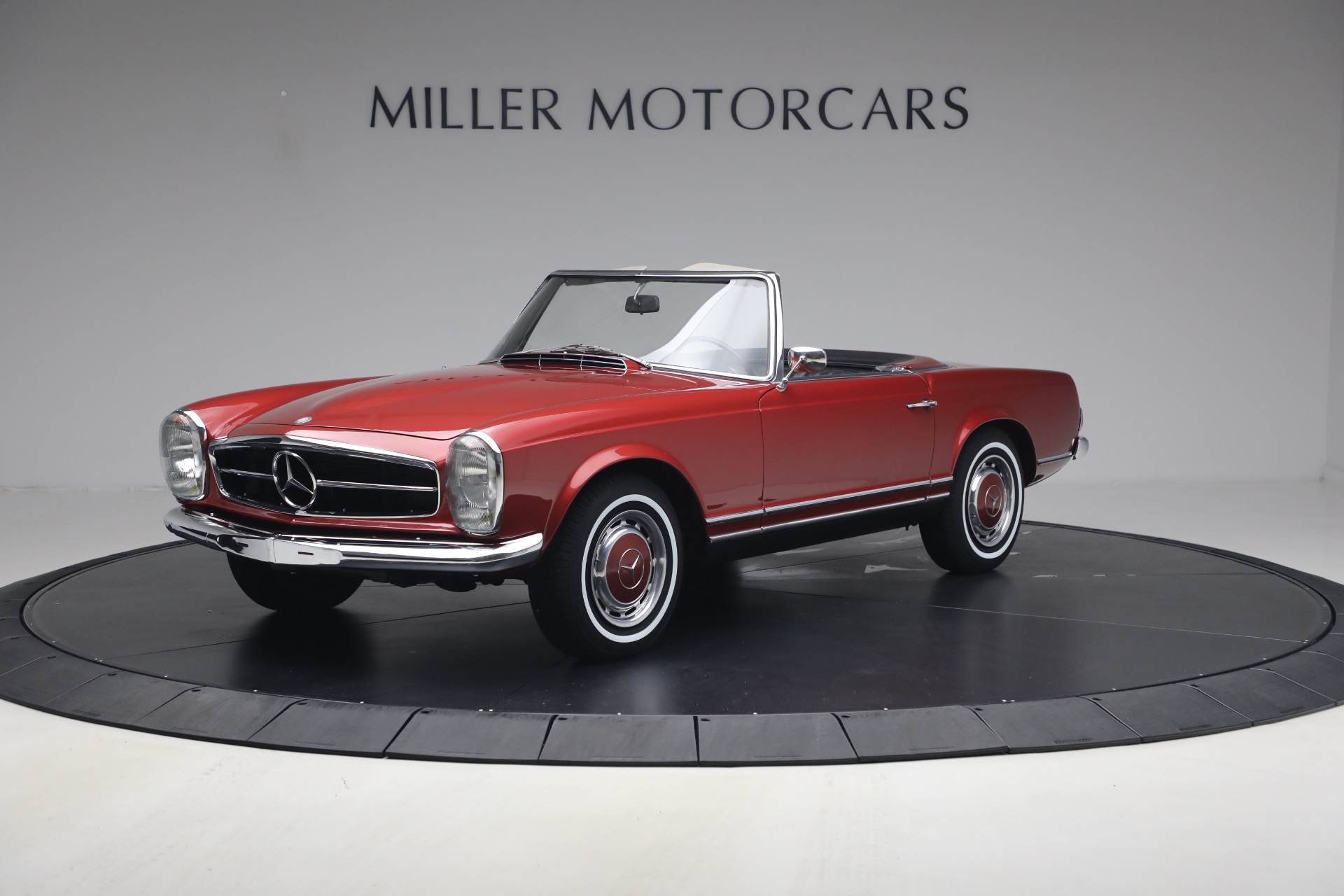 Used 1968 Mercedes-Benz 280SL for sale $229,900 at Miller Motorcars Aston Martin in Greenwich CT 06830 1