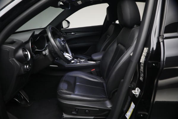 Used 2022 Alfa Romeo Stelvio TI for sale $27,900 at Miller Motorcars Aston Martin in Greenwich CT 06830 14