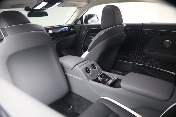 Used 2024 Rolls-Royce Spectre for sale $399,900 at Miller Motorcars Aston Martin in Greenwich CT 06830 25