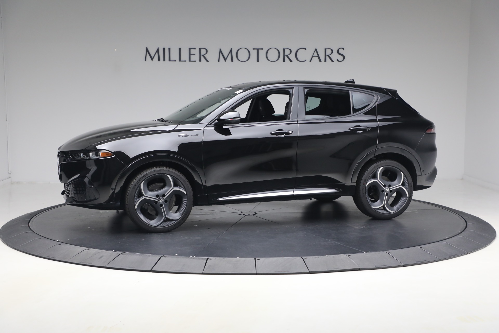 New 2026 Alfa Romeo Tonale Sport Speciale for sale $49,790 at Miller Motorcars Aston Martin in Greenwich CT 06830 1