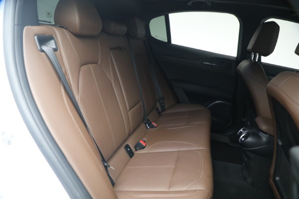 Used 2023 Alfa Romeo Stelvio Ti for sale $32,900 at Miller Motorcars Aston Martin in Greenwich CT 06830 19