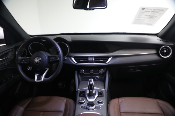 Used 2023 Alfa Romeo Stelvio Ti for sale $32,900 at Miller Motorcars Aston Martin in Greenwich CT 06830 21