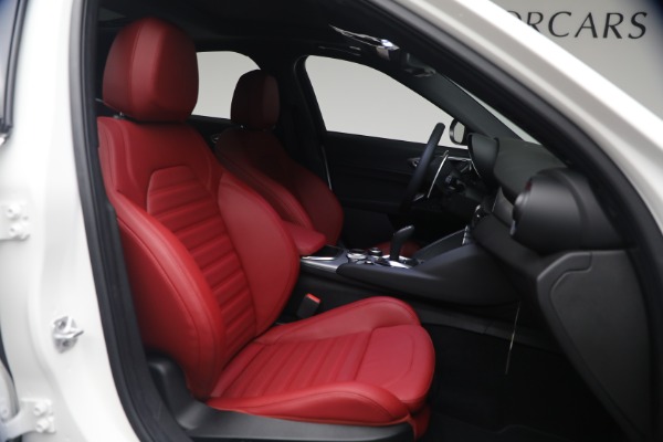 New 2026 Alfa Romeo Giulia Veloce for sale $55,870 at Miller Motorcars Aston Martin in Greenwich CT 06830 17