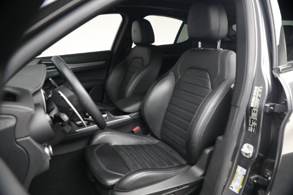 Used 2023 Alfa Romeo Stelvio Veloce for sale $34,900 at Miller Motorcars Aston Martin in Greenwich CT 06830 15