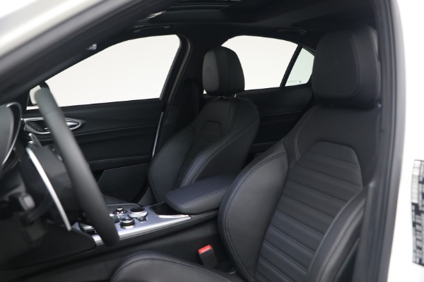 New 2026 Alfa Romeo Giulia Veloce for sale $57,670 at Miller Motorcars Aston Martin in Greenwich CT 06830 15