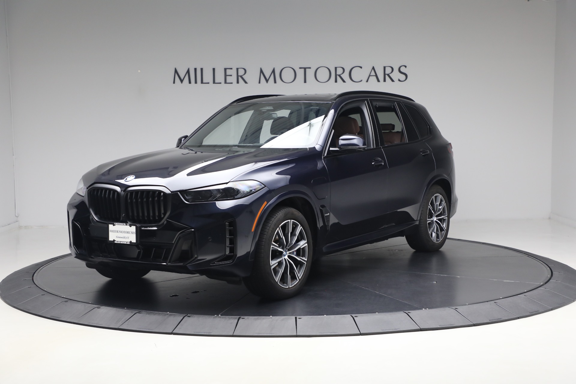 Used 2024 BMW X5 xDrive50e for sale $63,900 at Miller Motorcars Aston Martin in Greenwich CT 06830 1