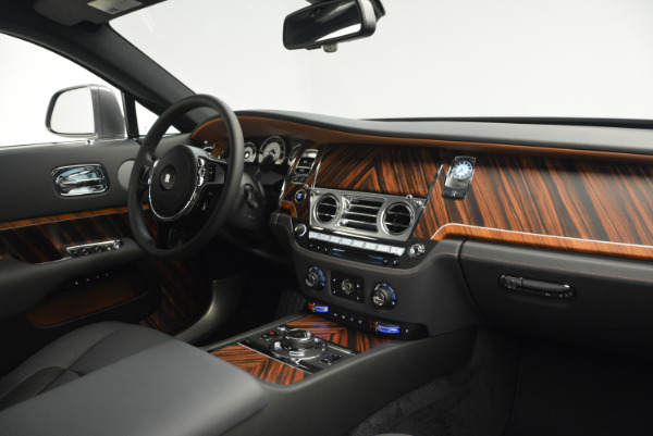 Used 2015 Rolls-Royce Wraith for sale Sold at Aston Martin of Greenwich in Greenwich CT 06830 27