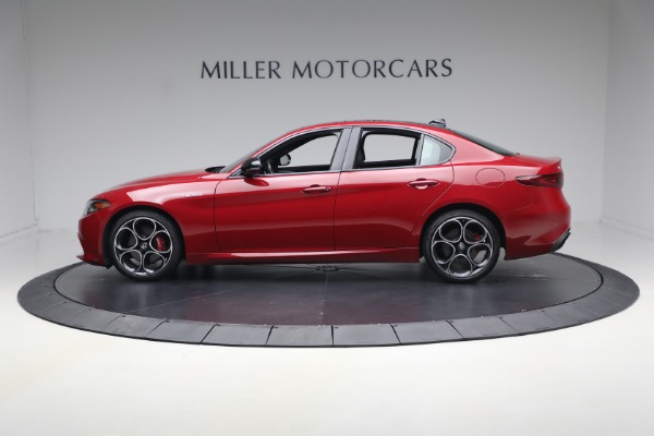 Used 2023 Alfa Romeo Giulia Veloce for sale $33,900 at Miller Motorcars Aston Martin in Greenwich CT 06830 3