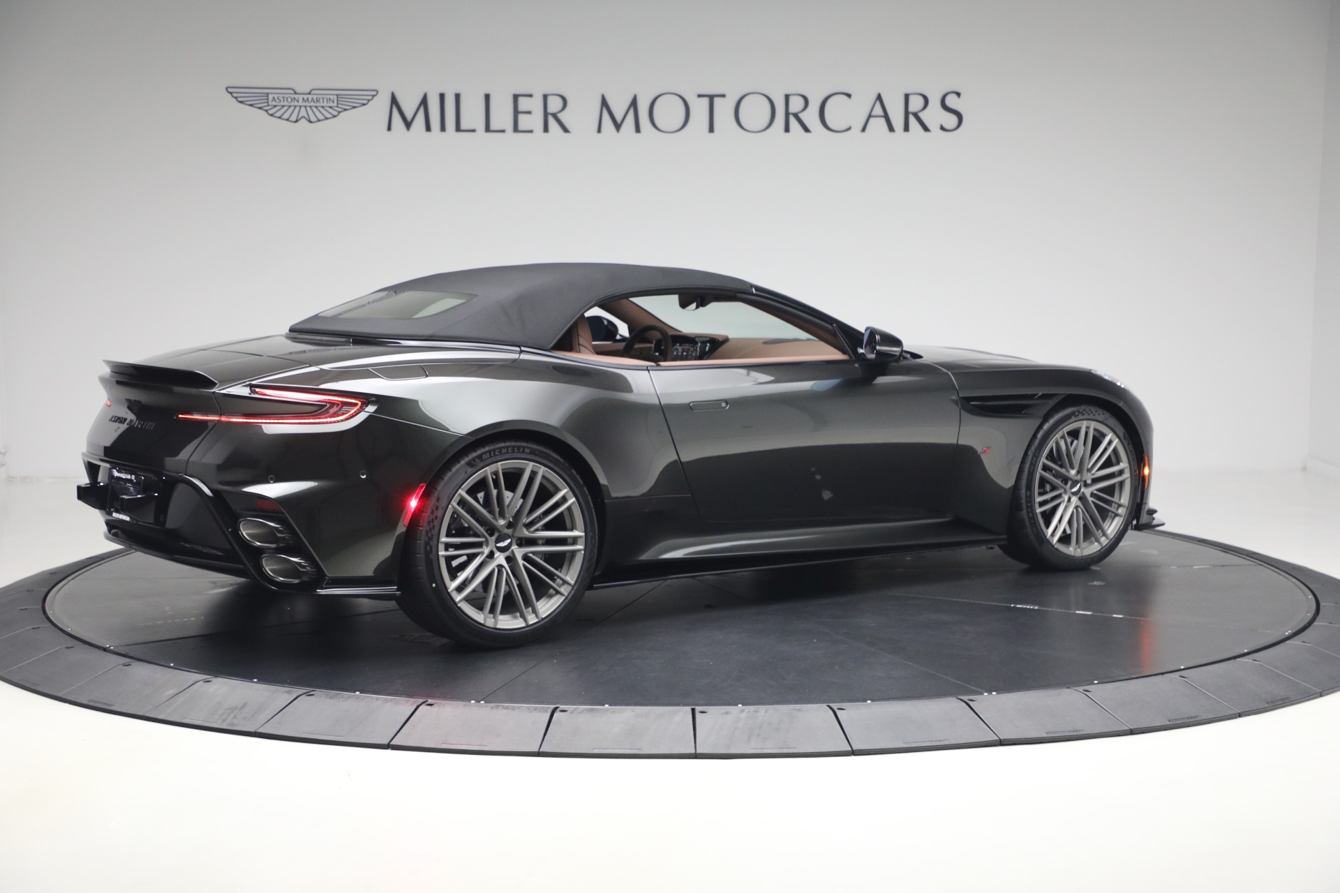 2026 Aston Martin DB12 Base - Photo 20
