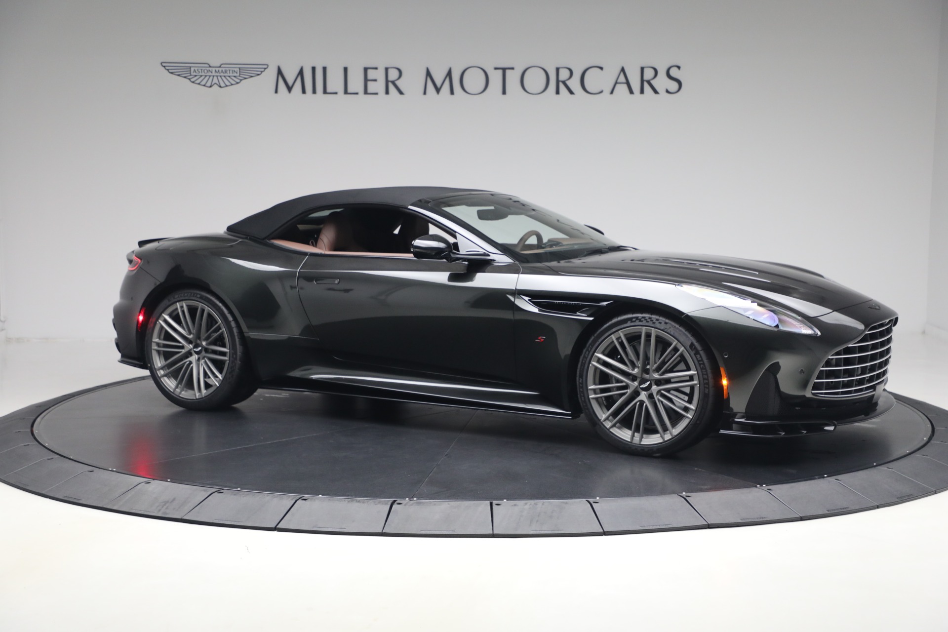 2026 Aston Martin DB12 Base - Photo 22