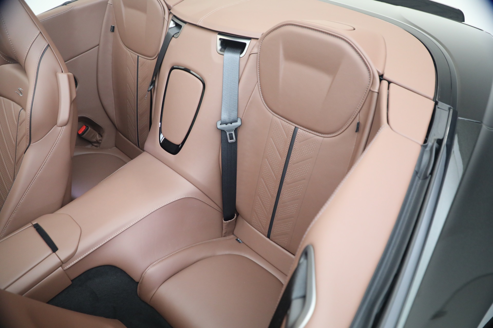 2026 Aston Martin DB12 Base - Photo 38