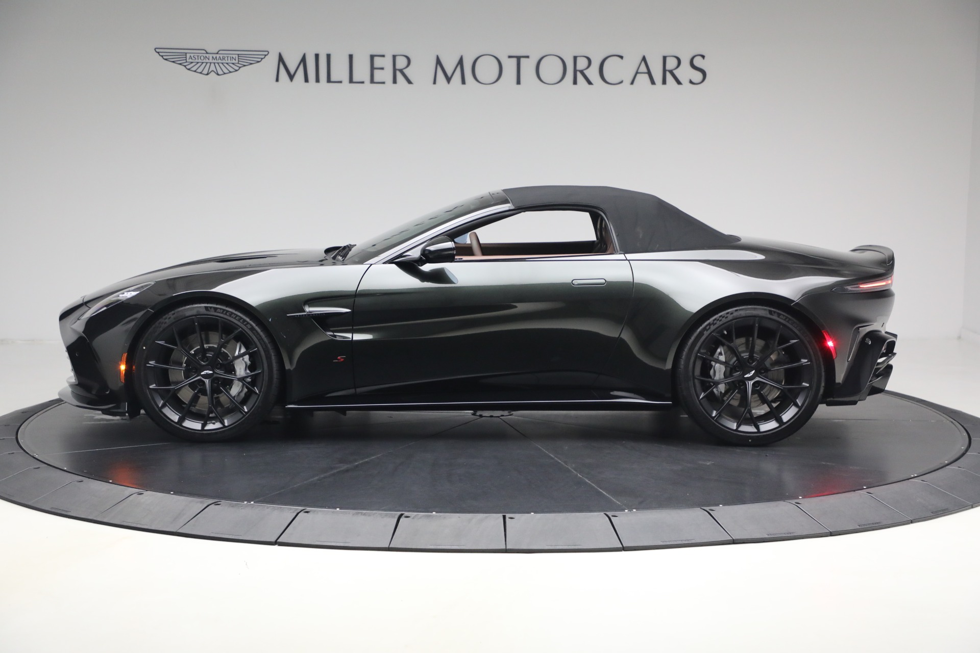 2026 Aston Martin Vantage Base - Photo 15