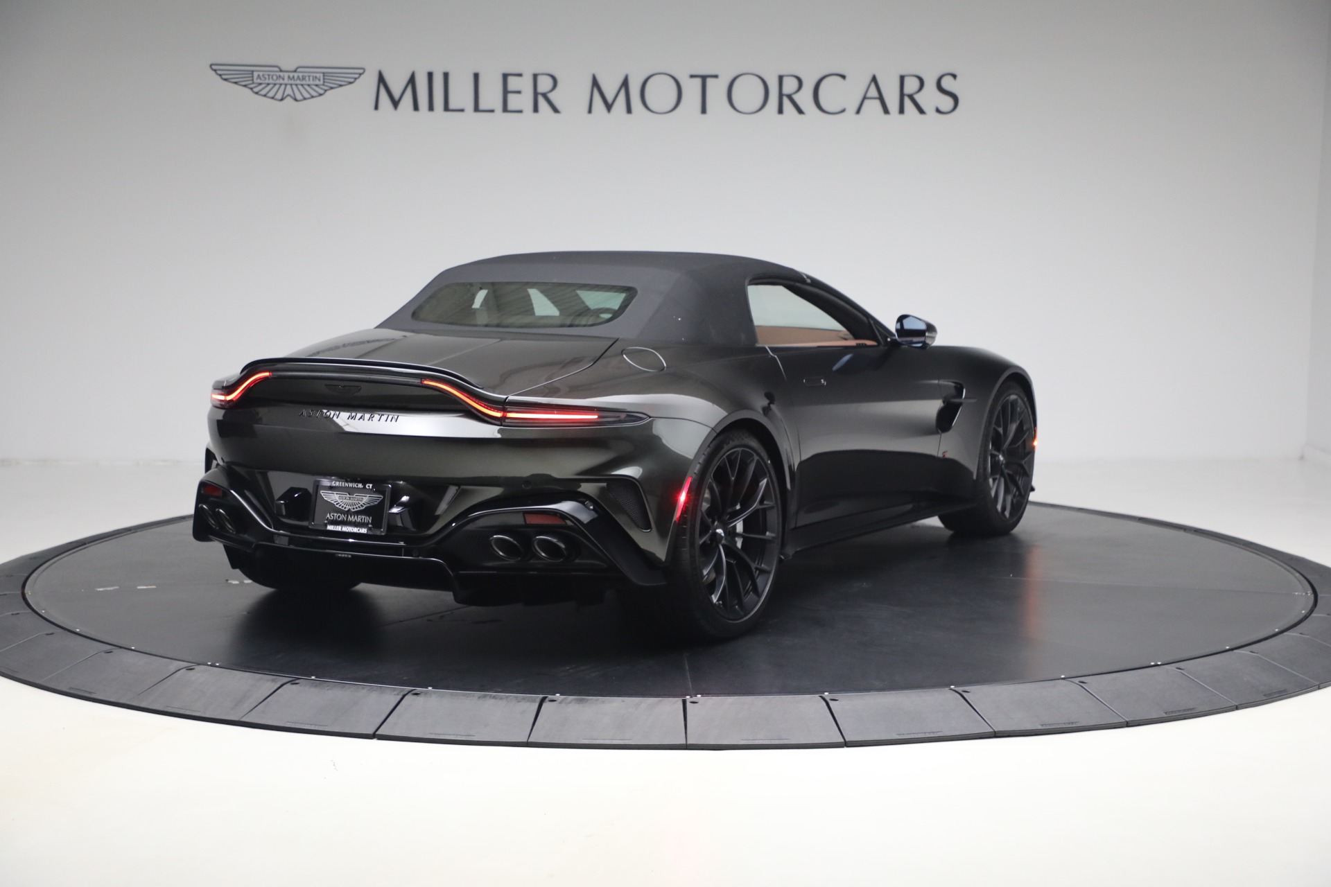 2026 Aston Martin Vantage Base - Photo 19
