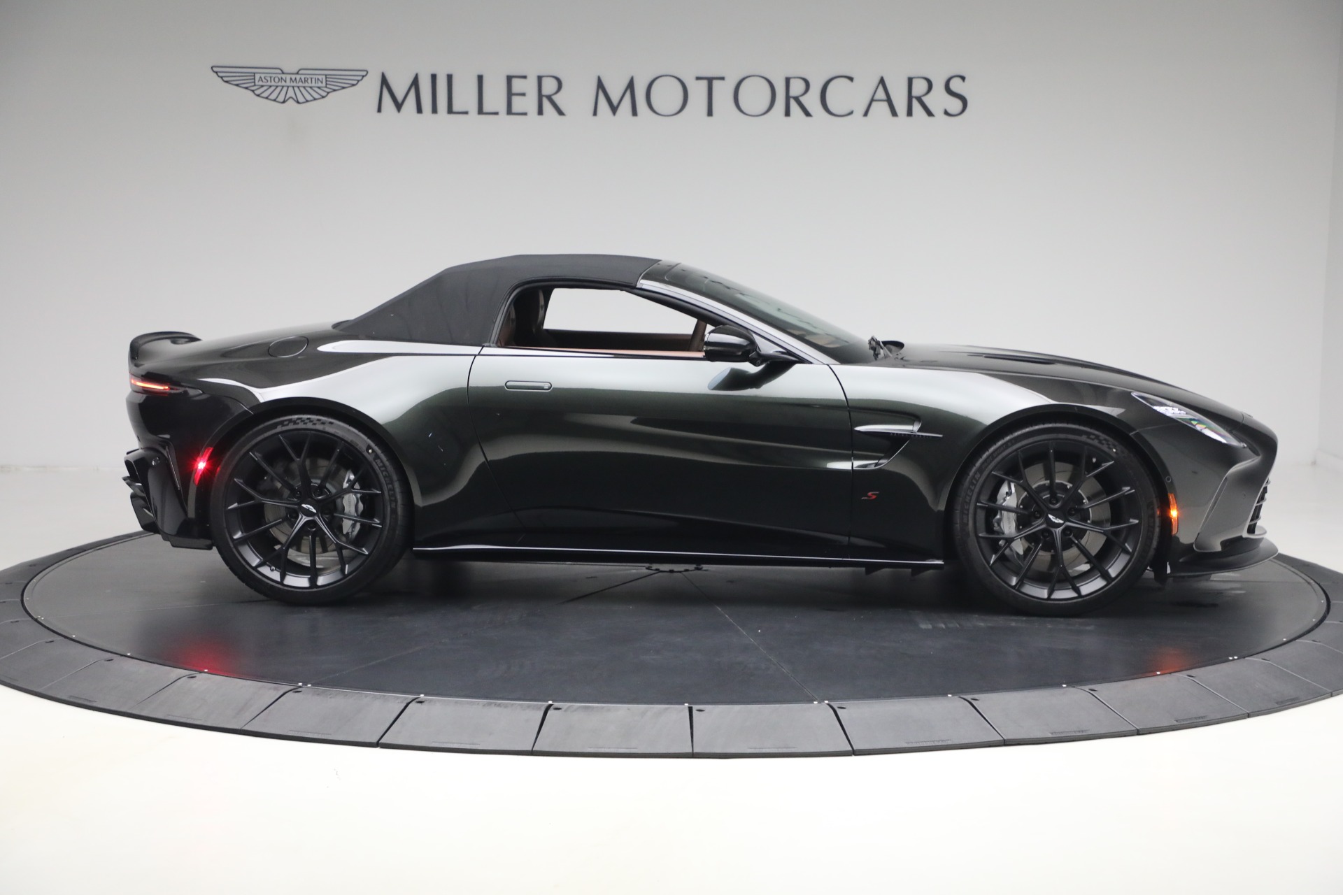 2026 Aston Martin Vantage Base - Photo 21