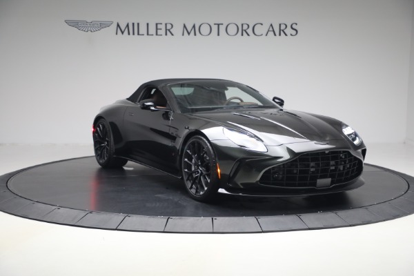 New 2026 Aston Martin Vantage S Roadster for sale $263,900 at Miller Motorcars Aston Martin in Greenwich CT 06830 23