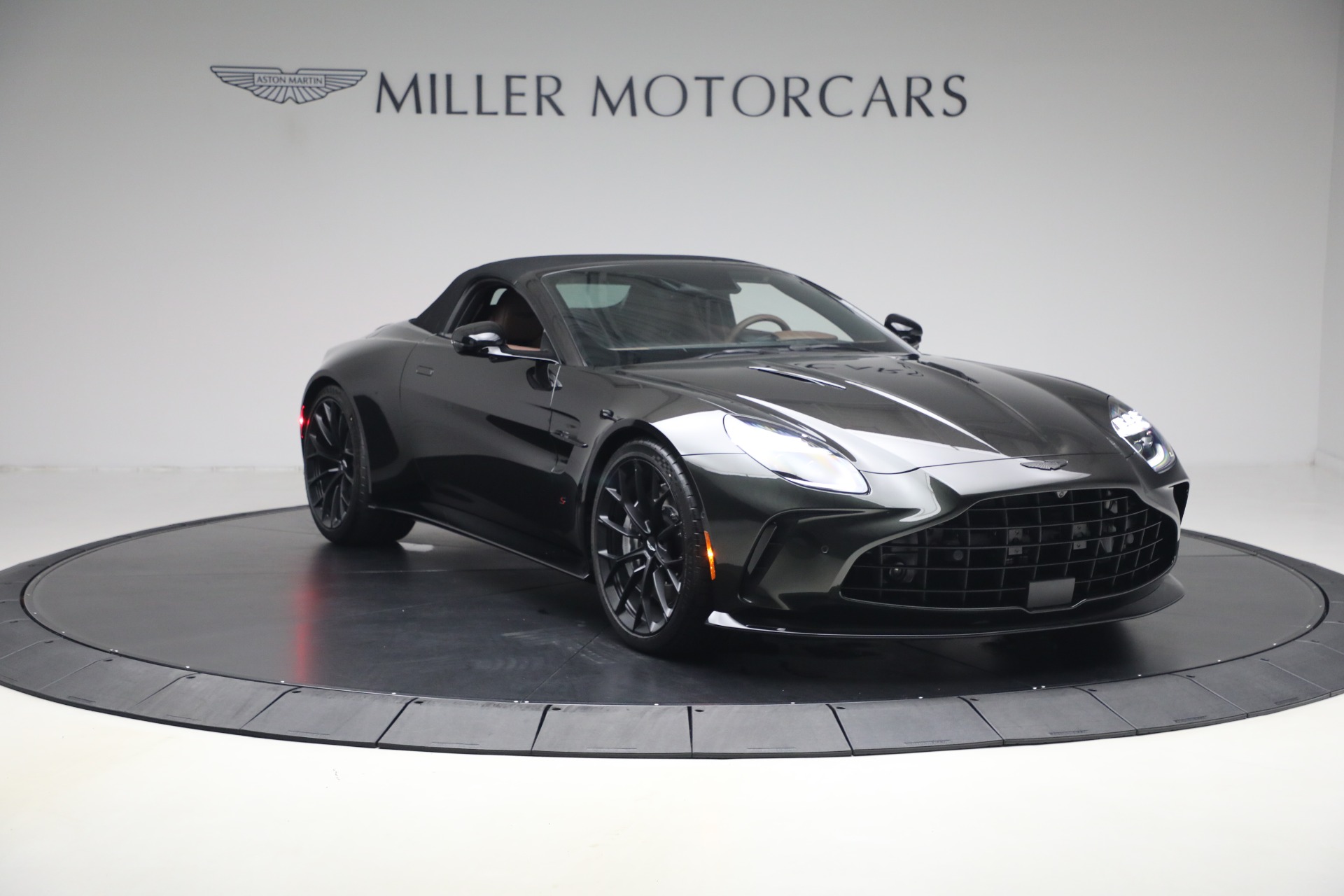 2026 Aston Martin Vantage Base - Photo 23