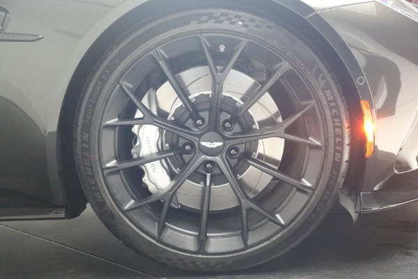 New 2026 Aston Martin Vantage S Roadster for sale $263,900 at Miller Motorcars Aston Martin in Greenwich CT 06830 27