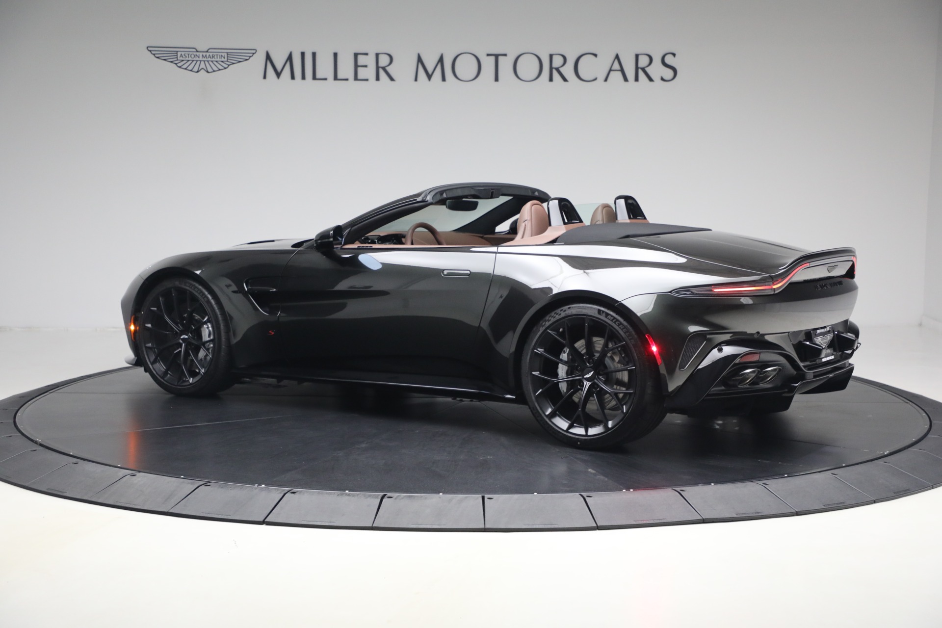 2026 Aston Martin Vantage Base - Photo 4