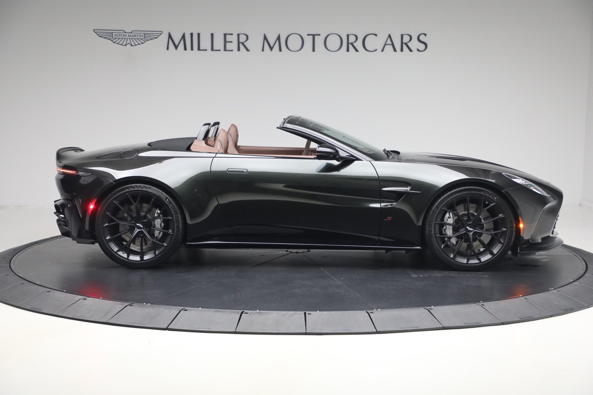 2026 Aston Martin Vantage Base - Photo 9