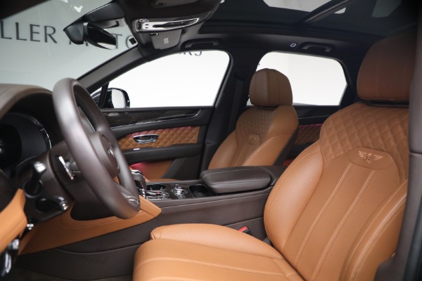 Used 2021 Bentley Bentayga Speed for sale $139,900 at Miller Motorcars Aston Martin in Greenwich CT 06830 21