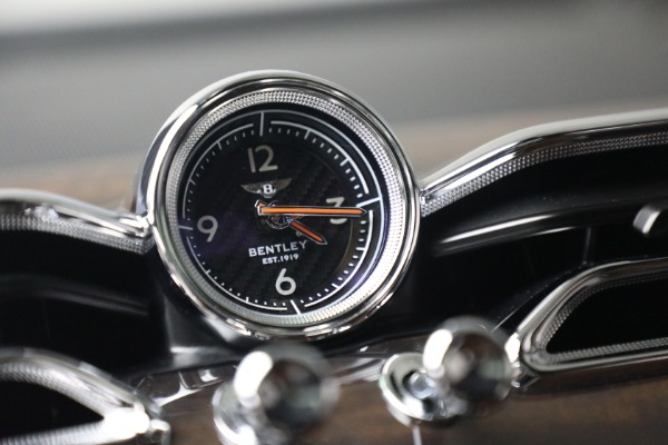 Used 2021 Bentley Bentayga Speed for sale $139,900 at Miller Motorcars Aston Martin in Greenwich CT 06830 25