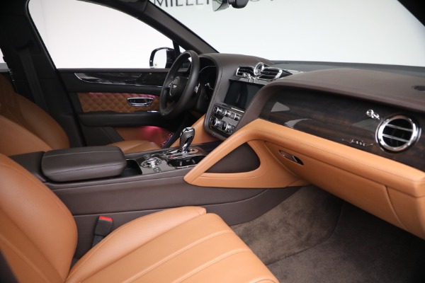 Used 2021 Bentley Bentayga Speed for sale $139,900 at Miller Motorcars Aston Martin in Greenwich CT 06830 26