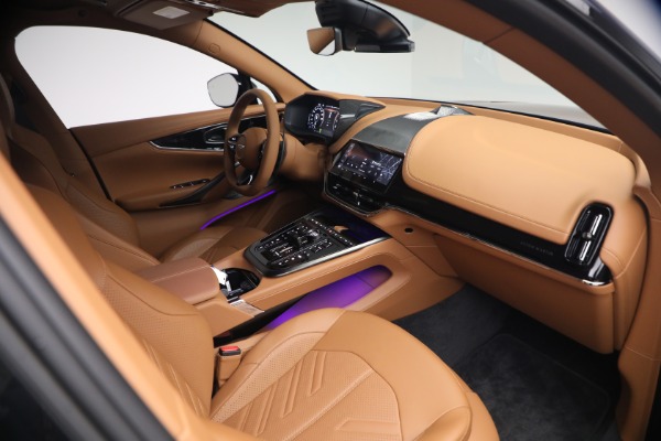 New 2026 Aston Martin DBX S for sale $289,900 at Miller Motorcars Aston Martin in Greenwich CT 06830 21
