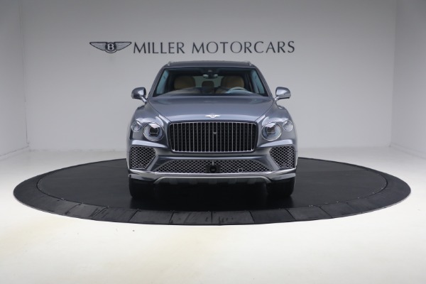 Used 2026 Bentley Bentayga EWB Azure V8 for sale $279,900 at Miller Motorcars Aston Martin in Greenwich CT 06830 12