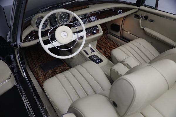 Used 1971 Mercedes-Benz 280SE 3.5 Cabriolet for sale $475,000 at Miller Motorcars Aston Martin in Greenwich CT 06830 24