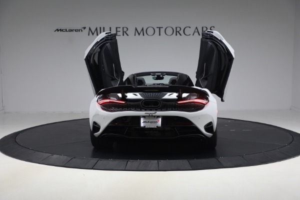 New 2027 McLaren 750S Spider Performance for sale $471,170 at Miller Motorcars Aston Martin in Greenwich CT 06830 16