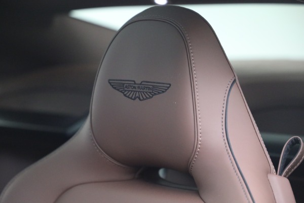 Used 2025 Aston Martin Vanquish for sale $429,900 at Miller Motorcars Aston Martin in Greenwich CT 06830 25