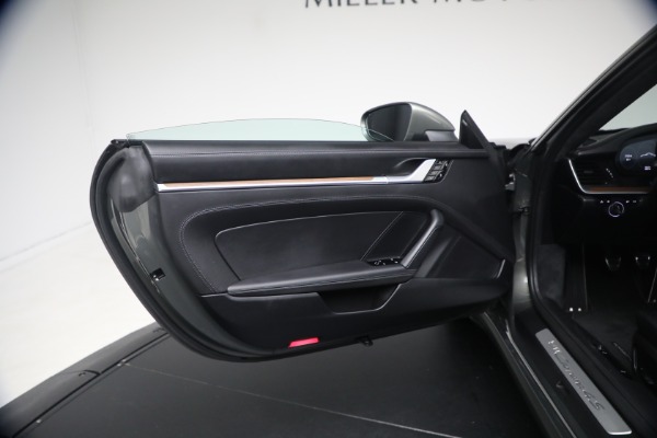 Used 2020 Porsche 911 Carrera 4S for sale $144,900 at Miller Motorcars Aston Martin in Greenwich CT 06830 27
