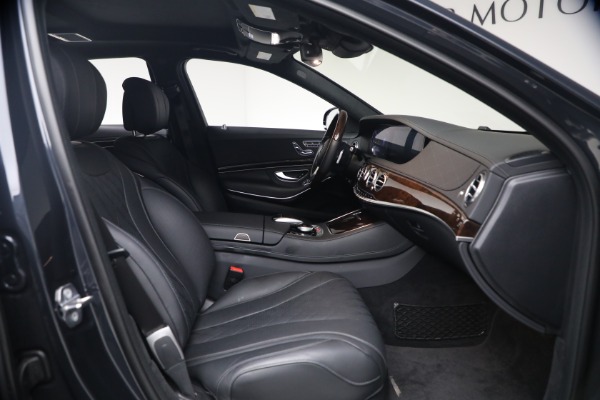 Used 2019 Mercedes-Benz S-Class S 560 4MATIC for sale $49,900 at Miller Motorcars Aston Martin in Greenwich CT 06830 16
