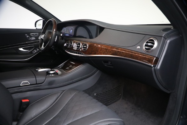 Used 2019 Mercedes-Benz S-Class S 560 4MATIC for sale $49,900 at Miller Motorcars Aston Martin in Greenwich CT 06830 18