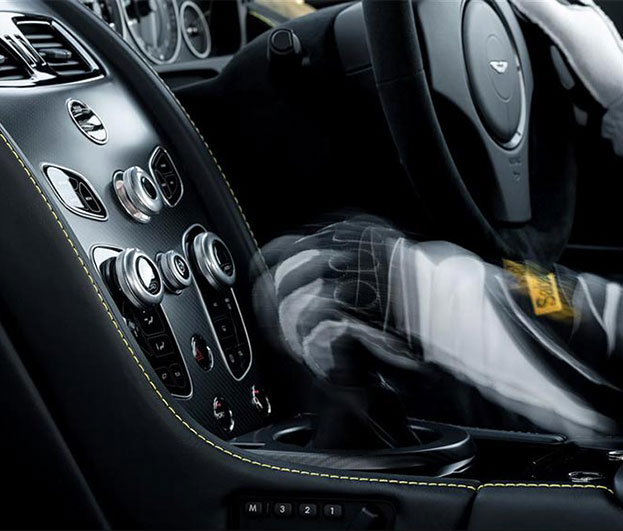 aston martin v12 vantage s interior